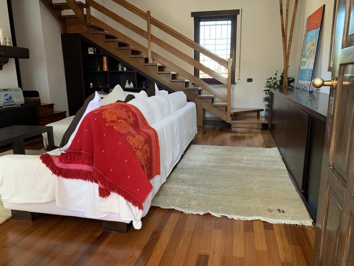 Near Como, Charming Apartment With Fireplace Grandate Zewnętrze zdjęcie