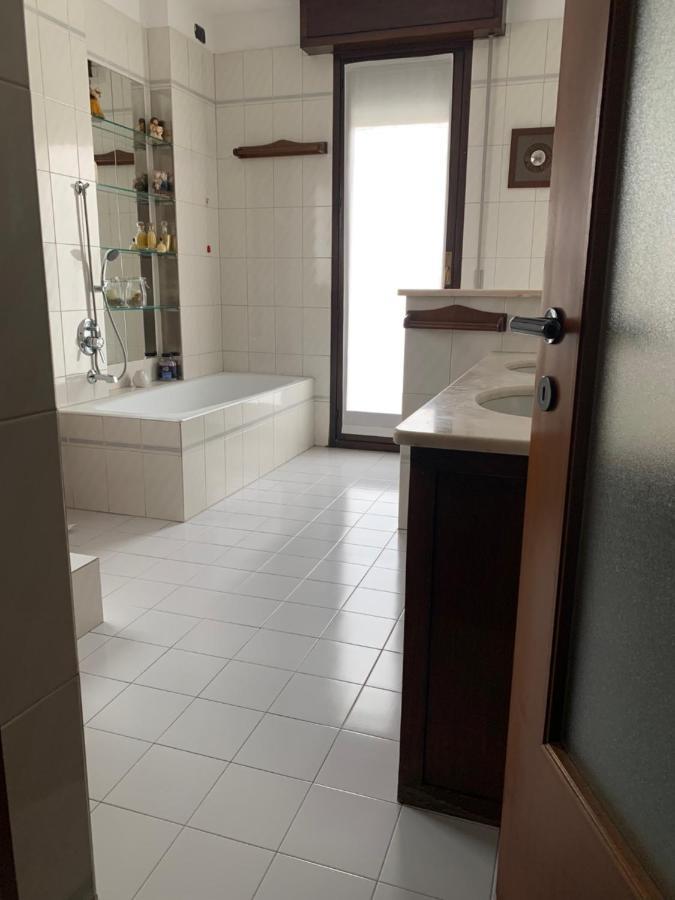 Near Como, Charming Apartment With Fireplace Grandate Zewnętrze zdjęcie